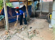 Tặng quà cho người già neo đơn, khó khăn trên địa bàn phường Thống Nhất Tặng quà cho người già neo đơn, khó khăn trên địa bàn phường Thống Nhất