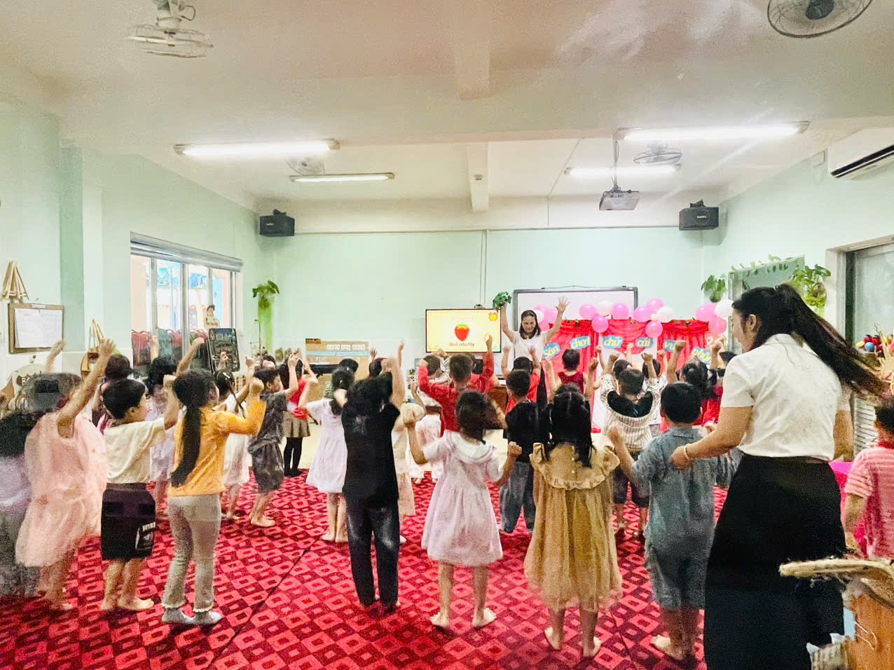 z7216413240823_9c1cd89c4ea1a2c4f2bb1b7dd9c992b4