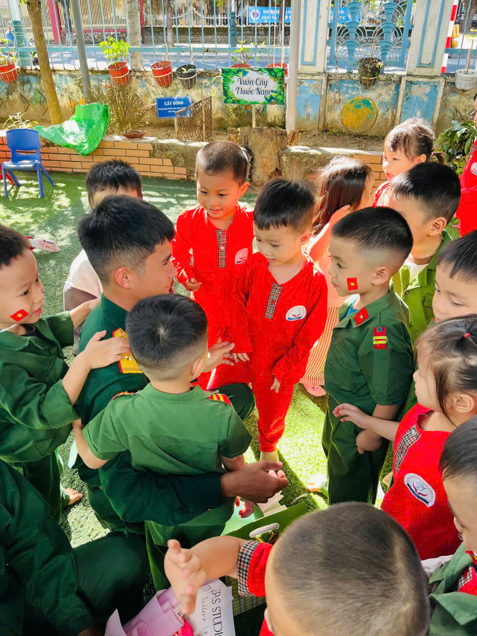 z7335396300086_f0eed9061394bd1e3036e5a54e80cc54