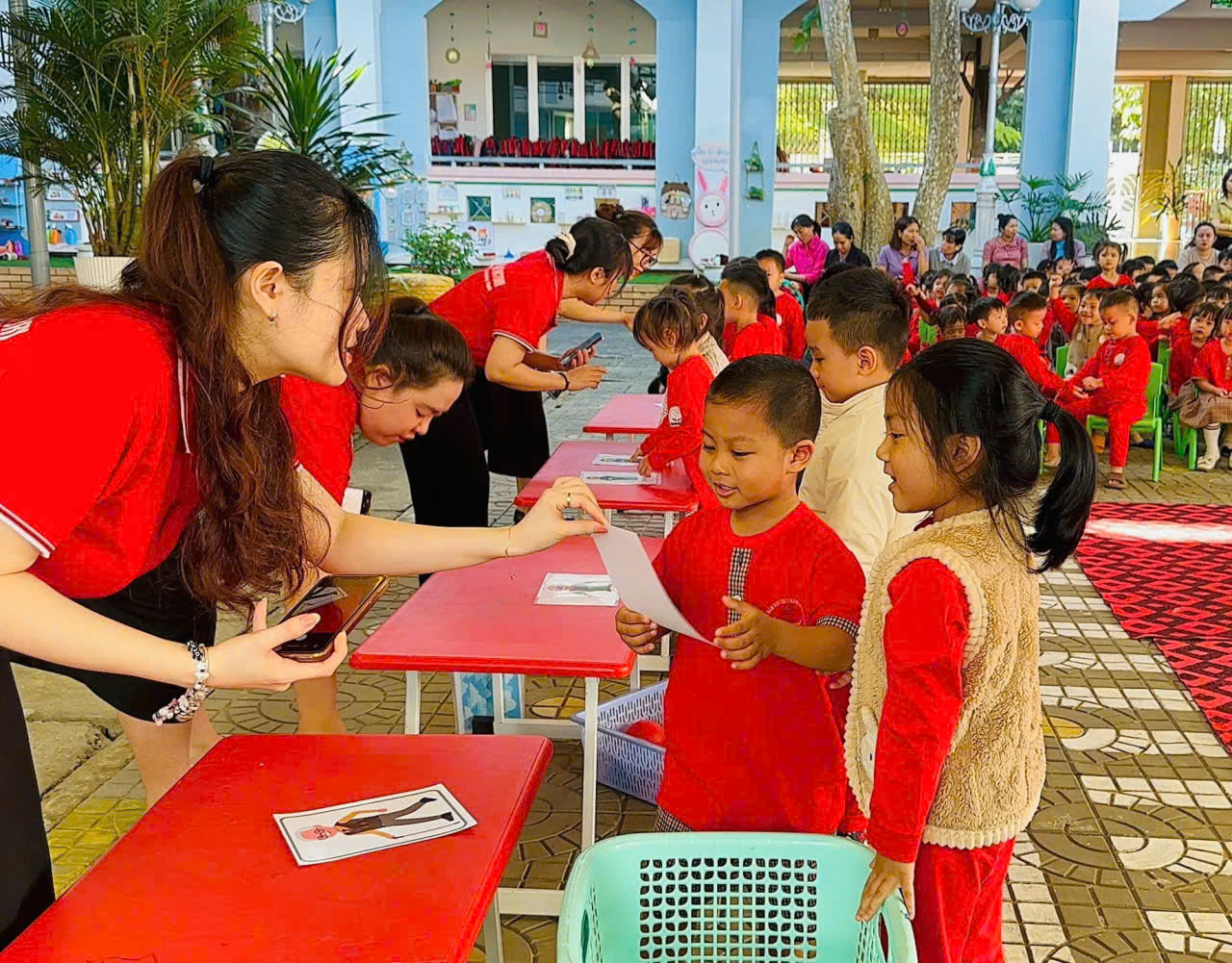 z7341792629167_46a82950968a8fa0af3be45401dd1ab4