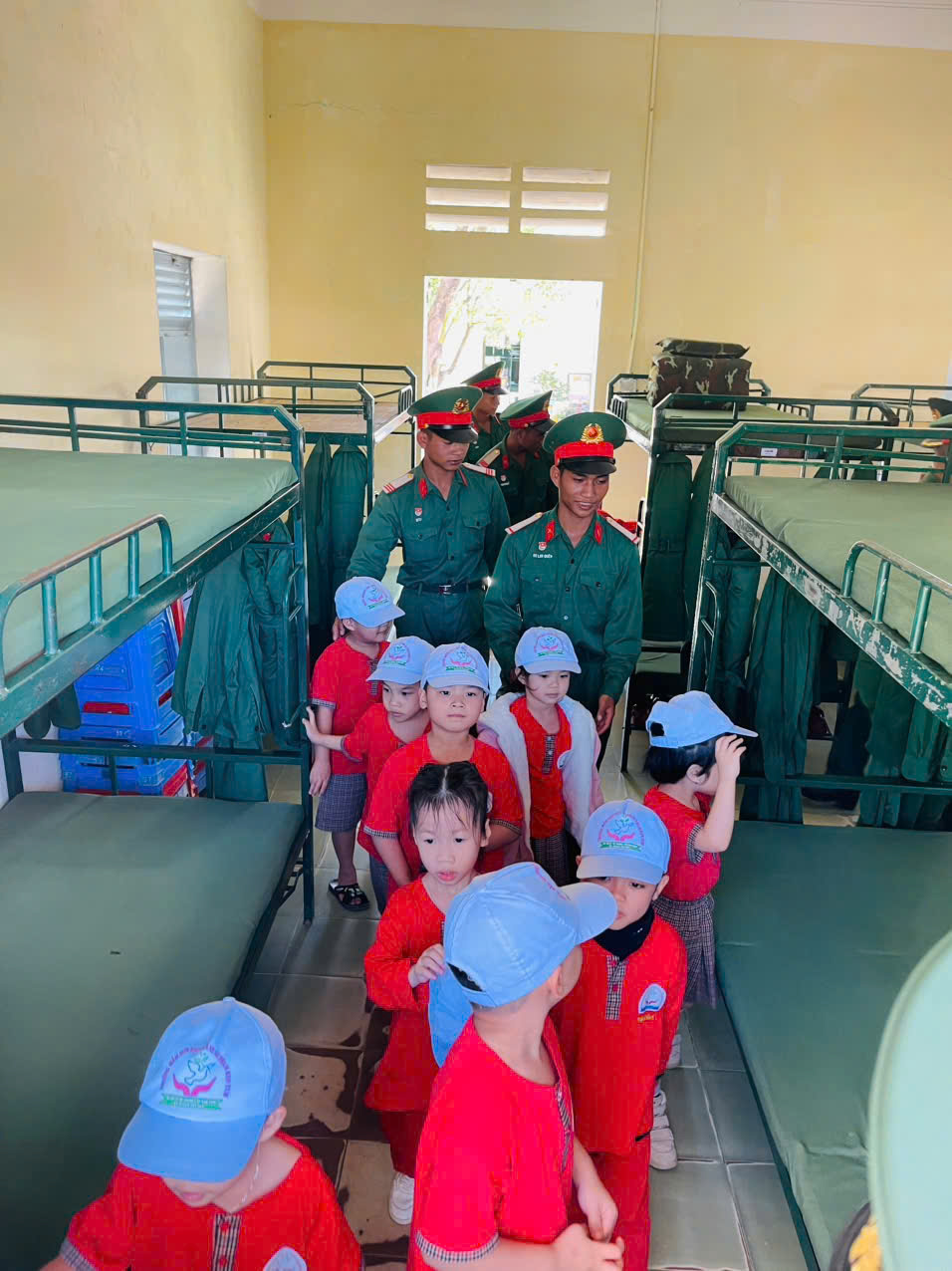 z7349712094729_33692cfa38a013e3916a0eabac3fab80