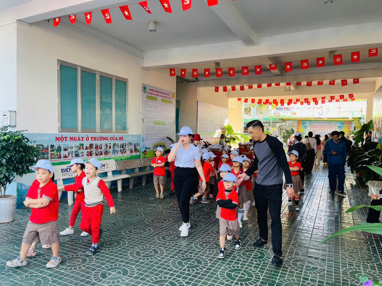 z7349712101532_cc8f0191e1957fc15049750cb5426d13