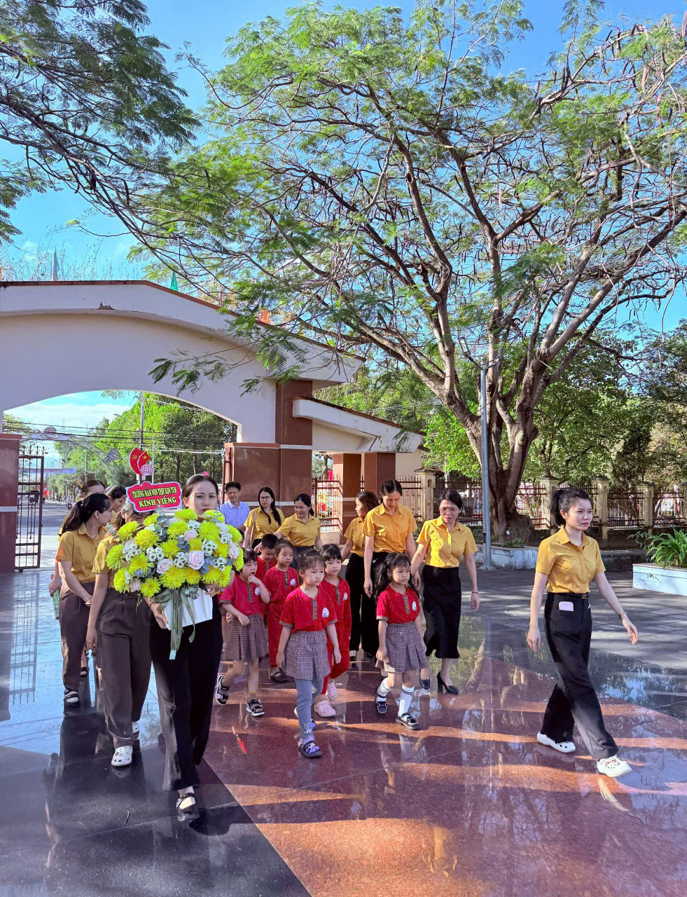 z7352739612322_7681d8be8751c4ad614dbe324316b2ea