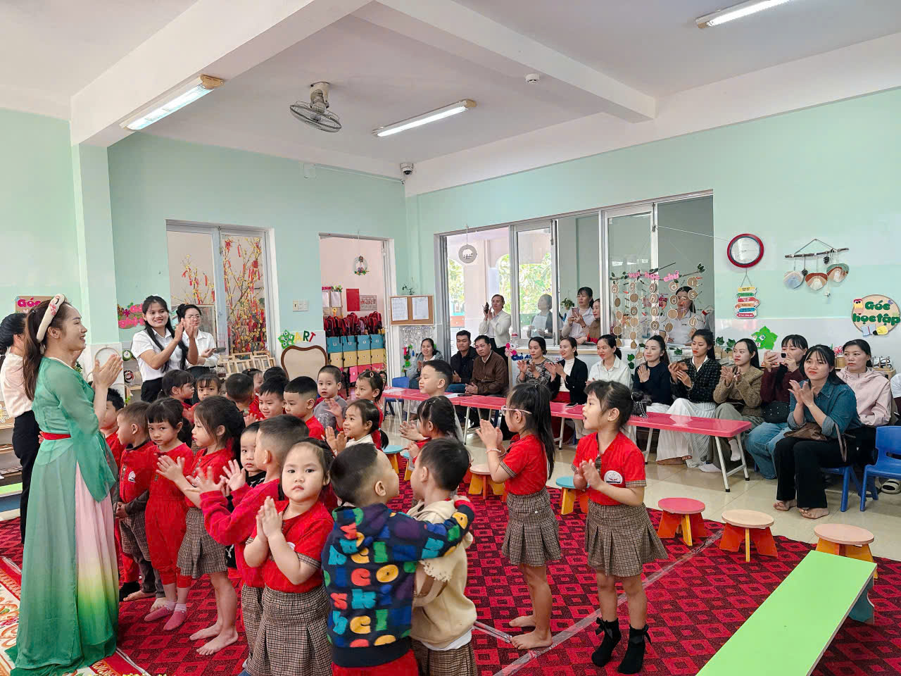 z7456268115066_61c44a00f0e3dd2d684f2f0929abe05b