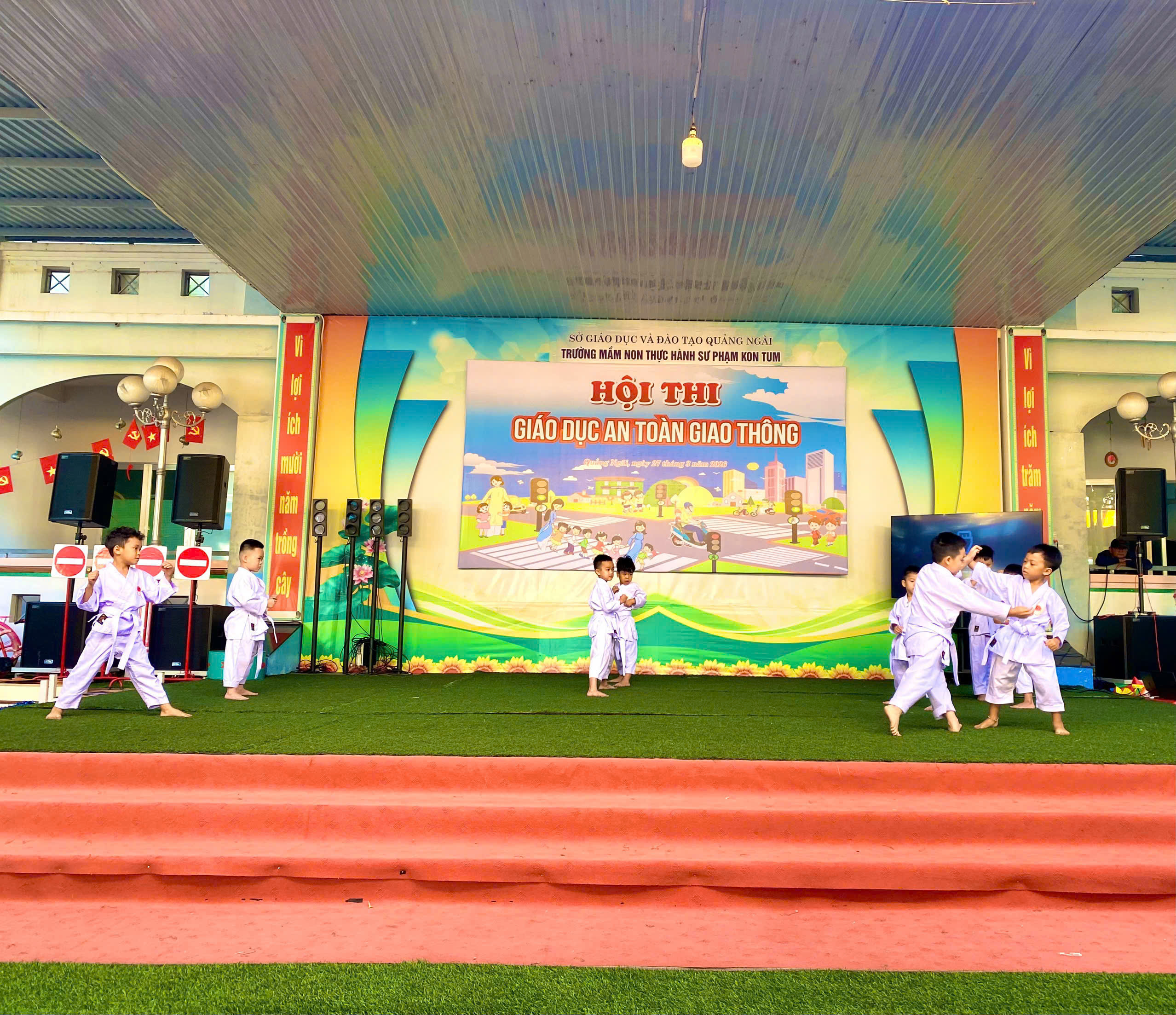 z7665773973950_92f6c62af2363784a057f91f6567e560