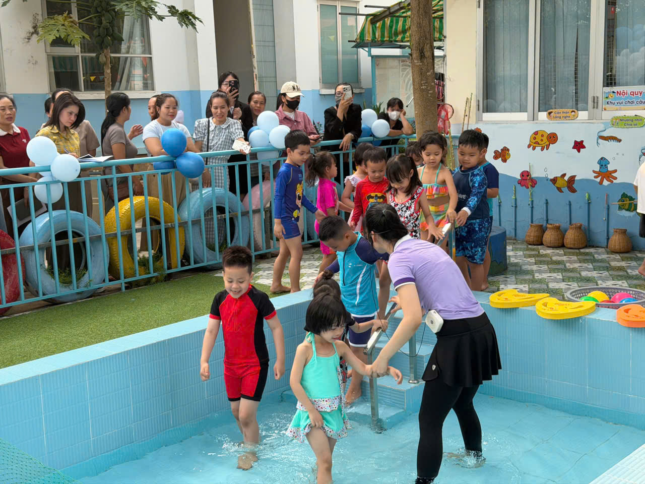 z7713769728066_b26ee80d193abc575560c09af379fe54