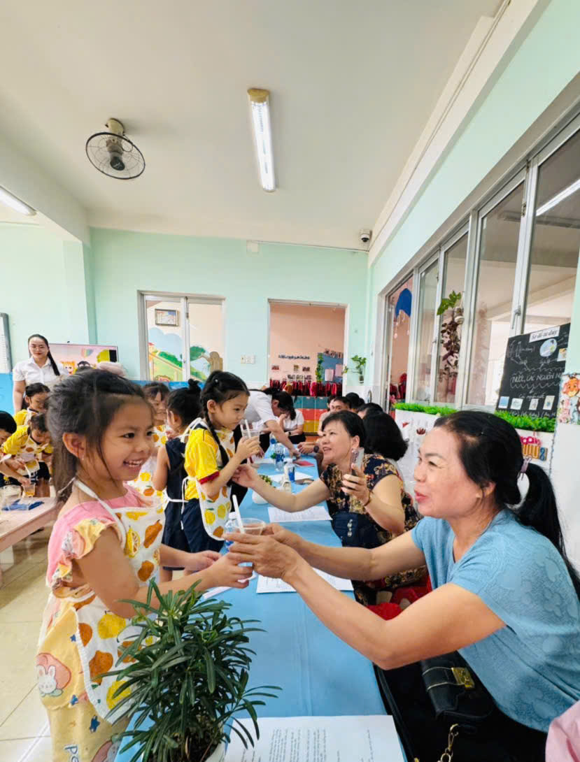 z7731279892231_652faed6e4f64c2b3cb61880ec94eded