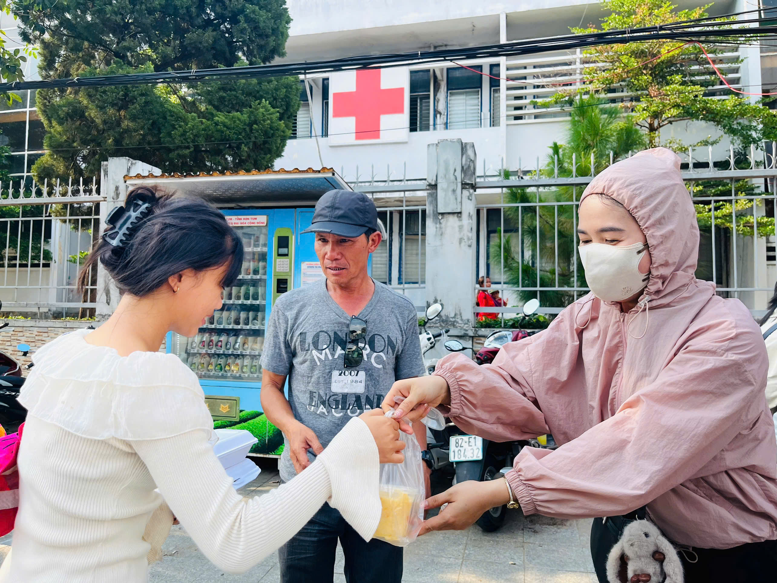 z7743777568893_fe255cb631ab7a932efcd2bda4a2bb78