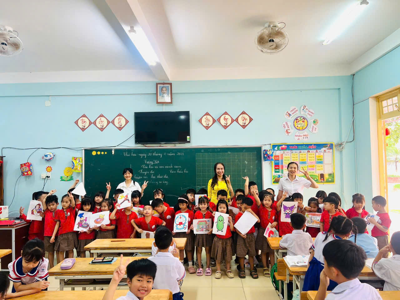 z7746709520430_7029b71f06cee899263d8c21c133ef51