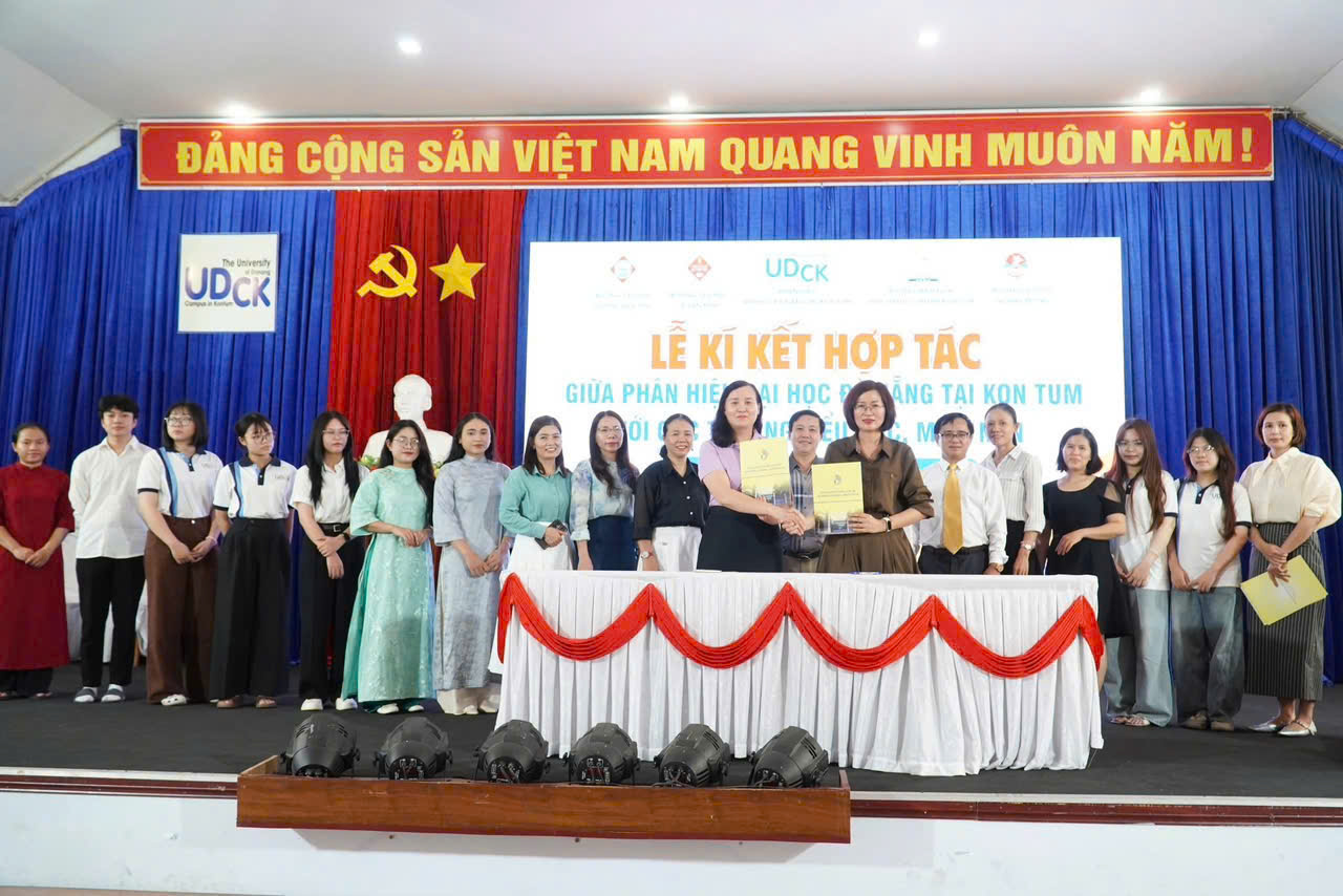 z7749413878341_616bf6faf2b7cea100f964d58a361aa1