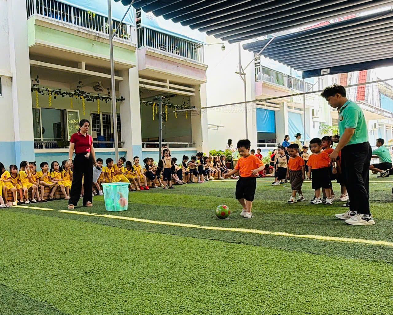 z7761355315596_7dfc7b60074657d6e8af7d124539a1a7