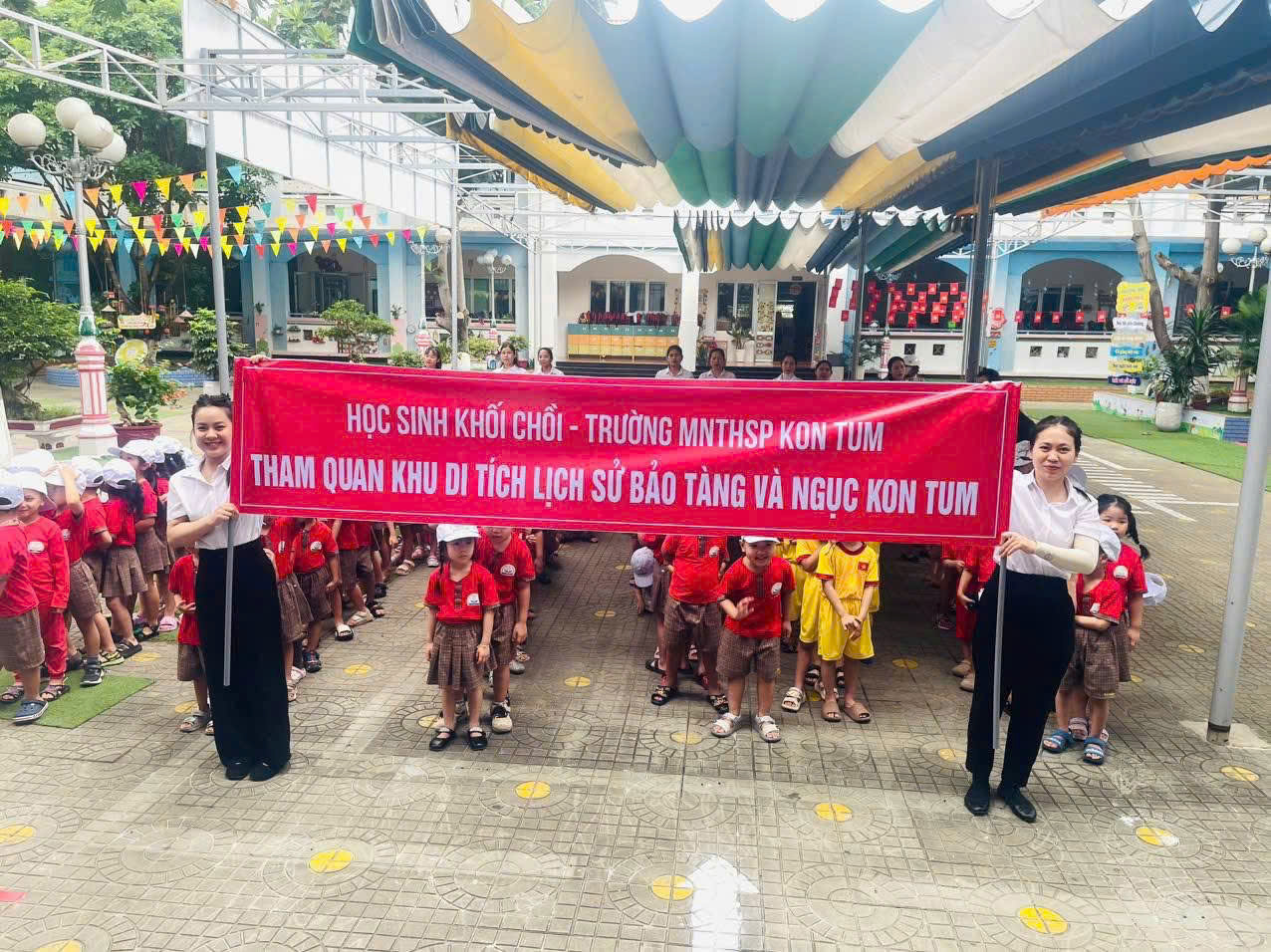 z7773790506393_62f55f9b881e74273725f4abe57f6944